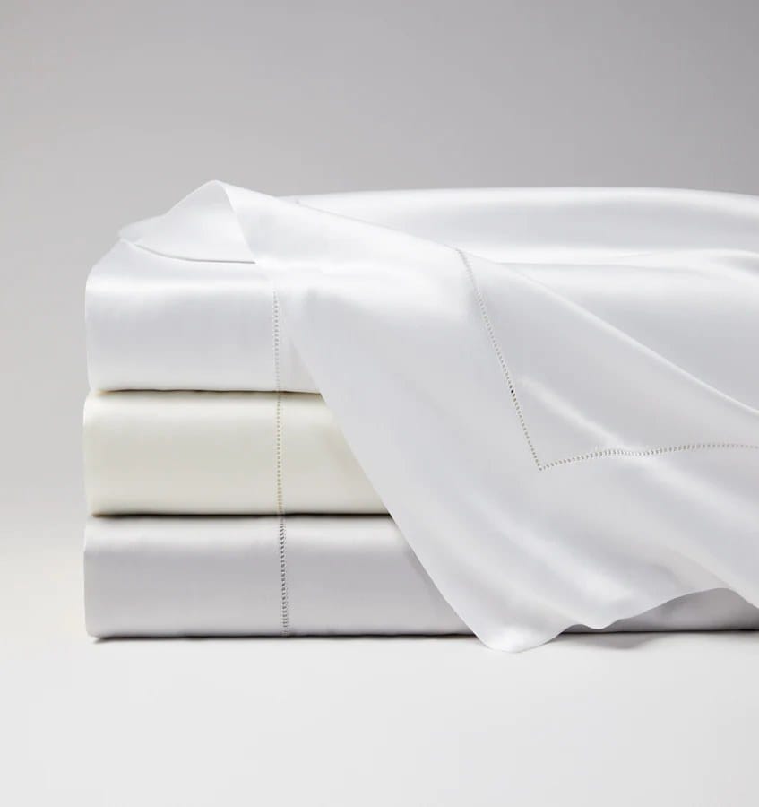 Giza 45 Sateen sheets by Sferra